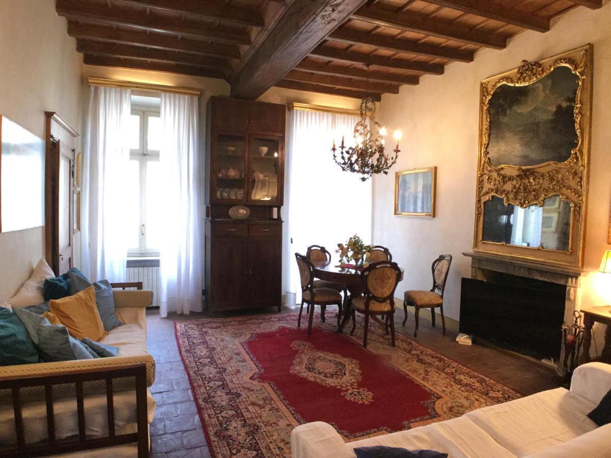 Garibaldi Apartment *